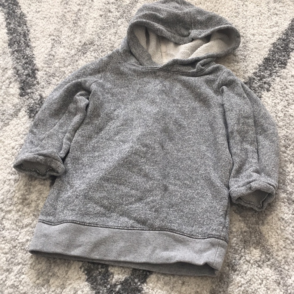 ⚡️$4 FLASH SALE⚡️ Sweatshirt Gray Baby Gap 2T - Picture 3 of 8